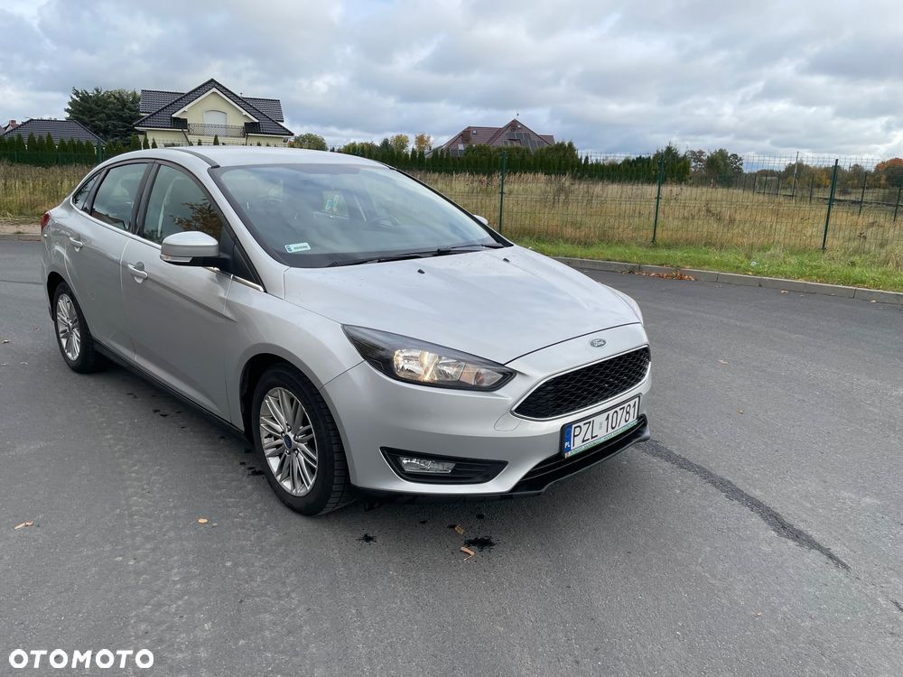 Ford Focus 1.6 Trend - 5