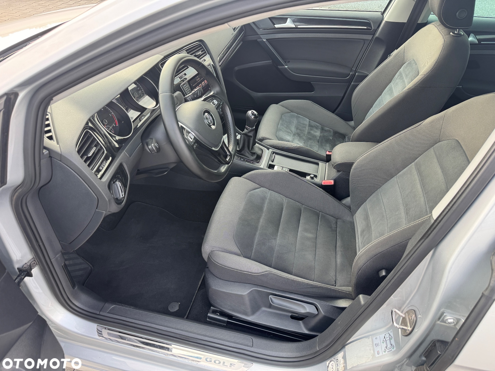 Volkswagen Golf VII 2.0 TDI BMT Highline - 15