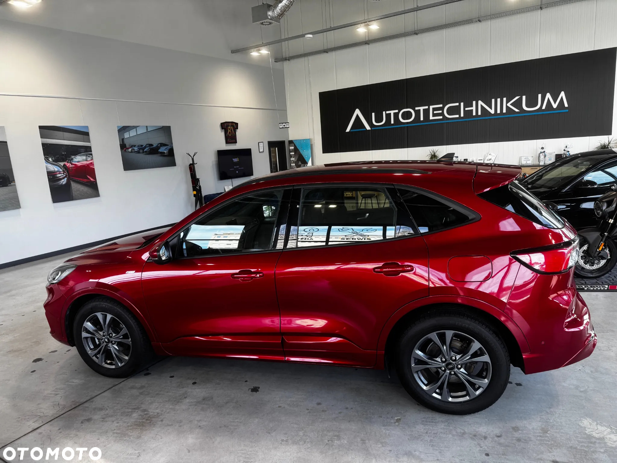 Ford Kuga 2.0 EcoBlue Hybrid ST-LINE - 8