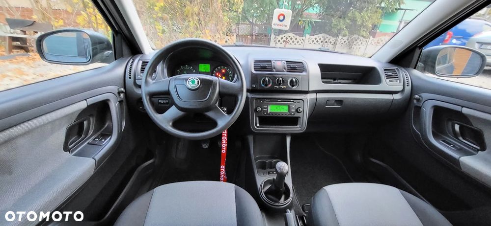 Skoda Fabia 1.2 HTP Ambiente - 15