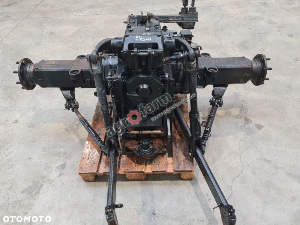 Tylny most New Holland T5040 87700831 - 3