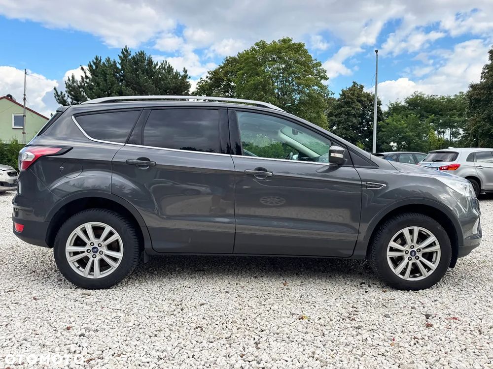 Ford Kuga 1.5 EcoBoost 2x4 Titanium - 9