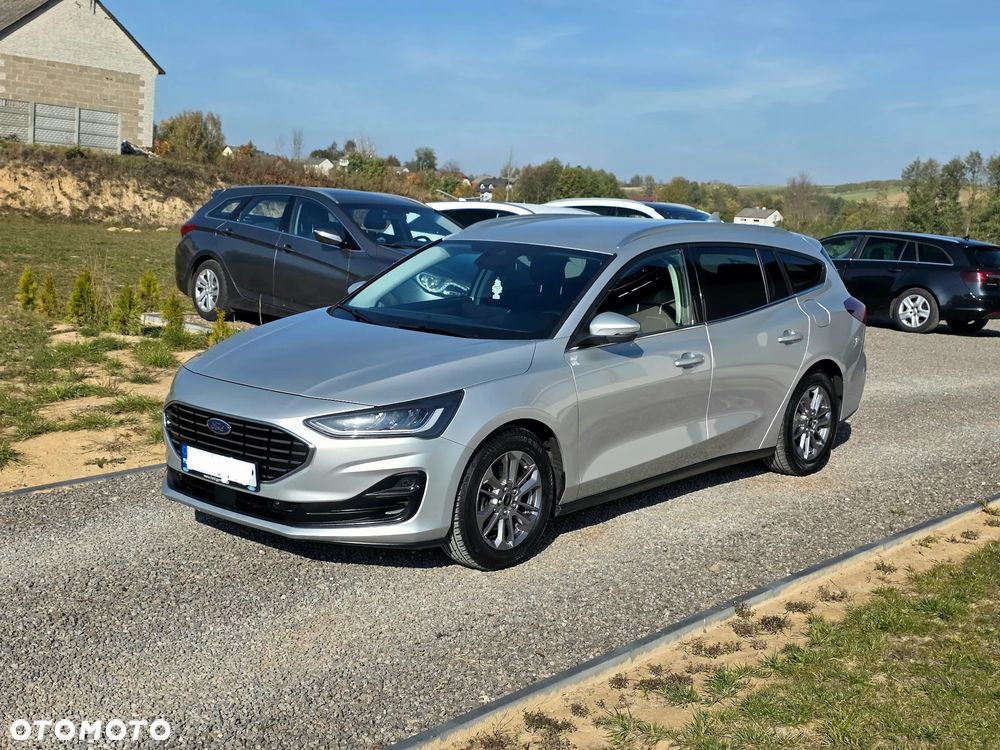 Ford Focus 2022 photo 2