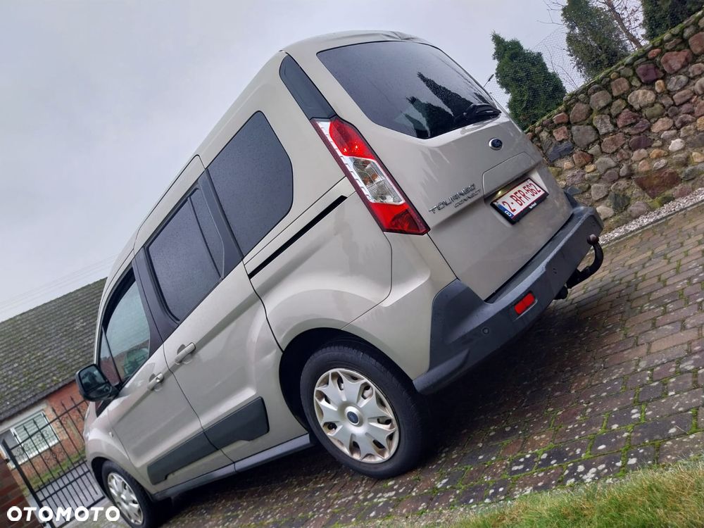 Ford Tourneo Connect - 16