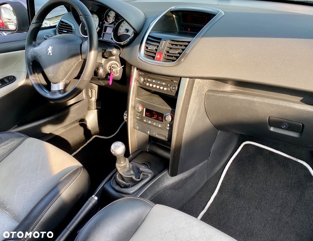 Peugeot 307 CC 1.6 - 15