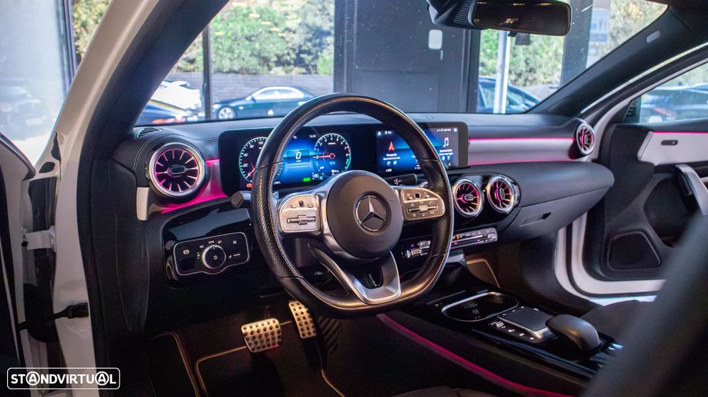 Mercedes-Benz A 250 e AMG Line - 6