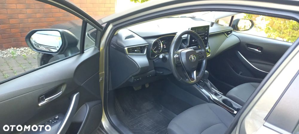 Toyota Corolla - 10