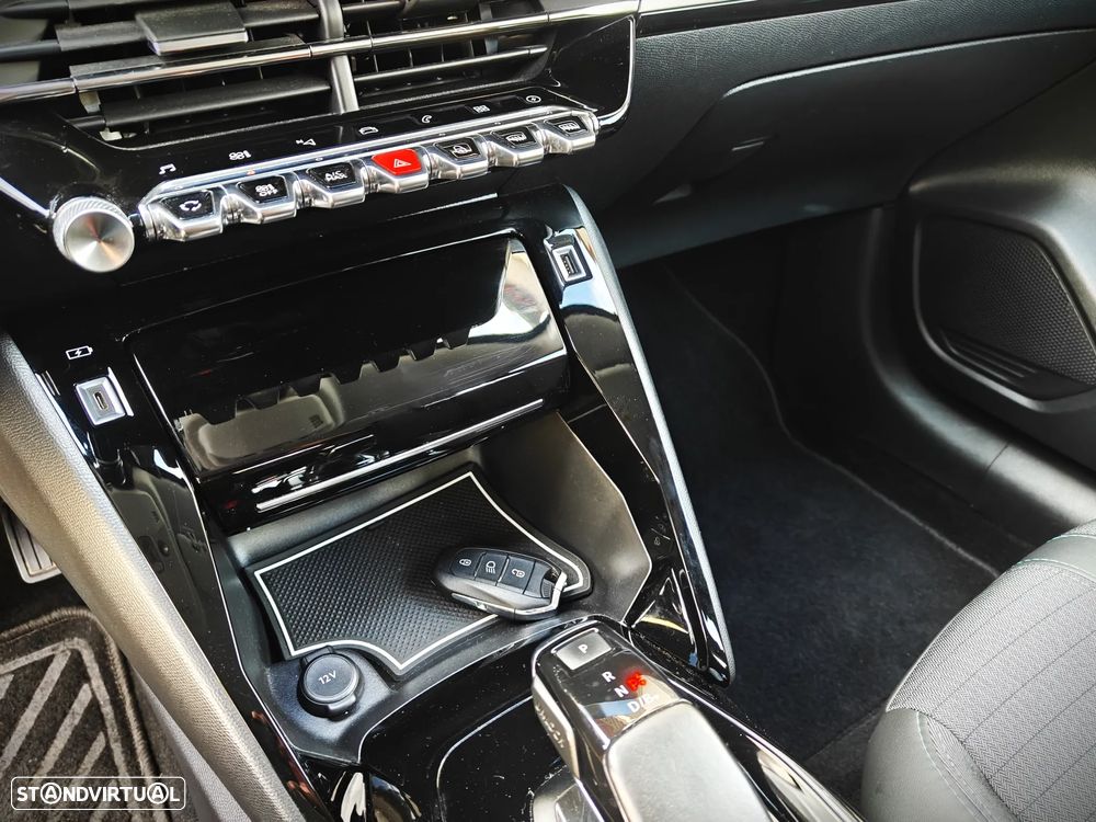 Peugeot e-208 50 kWh Allure Pack - 22