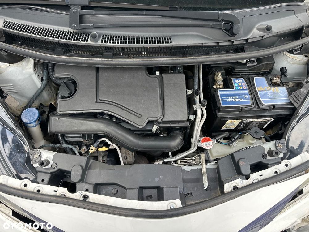 Toyota Aygo x-play - 9