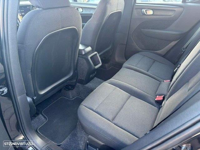Volvo XC 40 2.0 D3 - 4