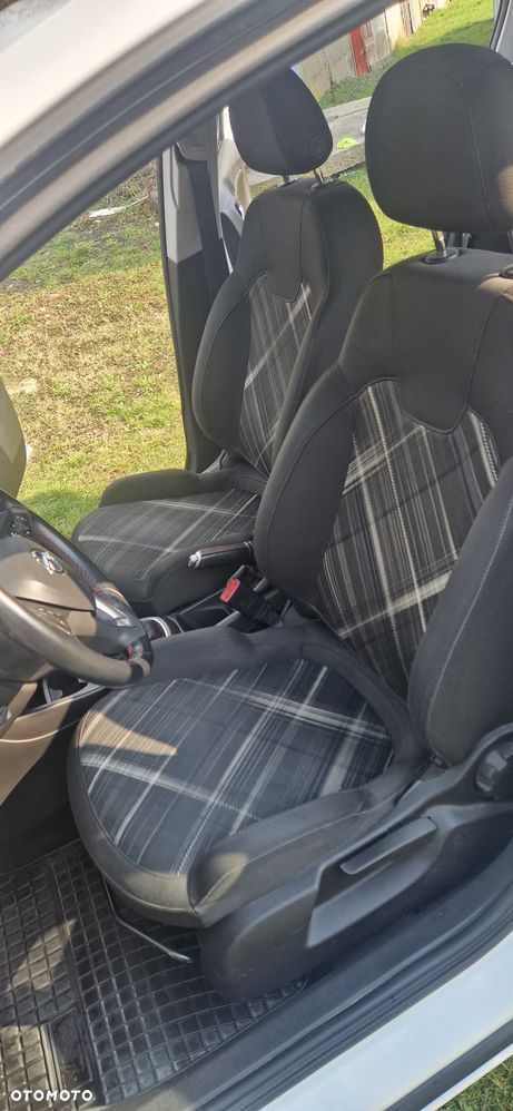 Opel Corsa - 10