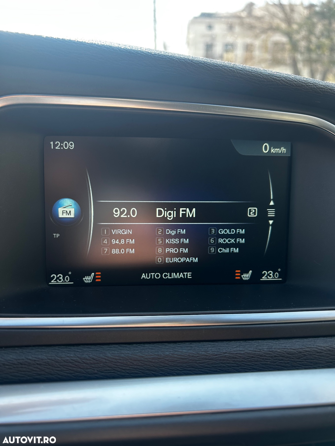 Volvo V40 - 13