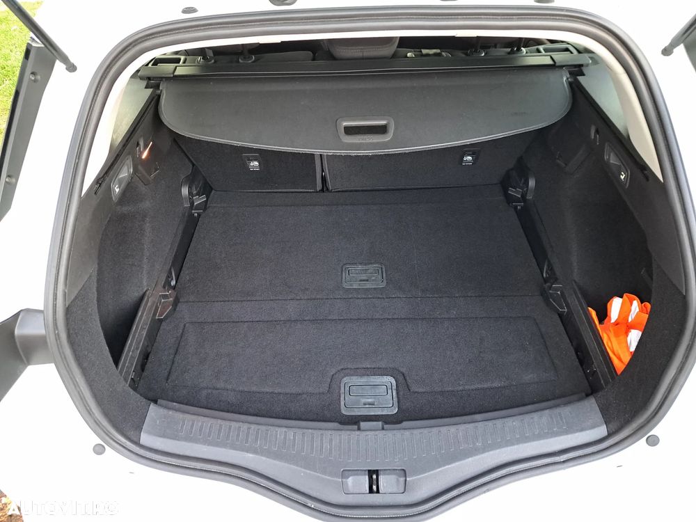 Renault Megane - 30