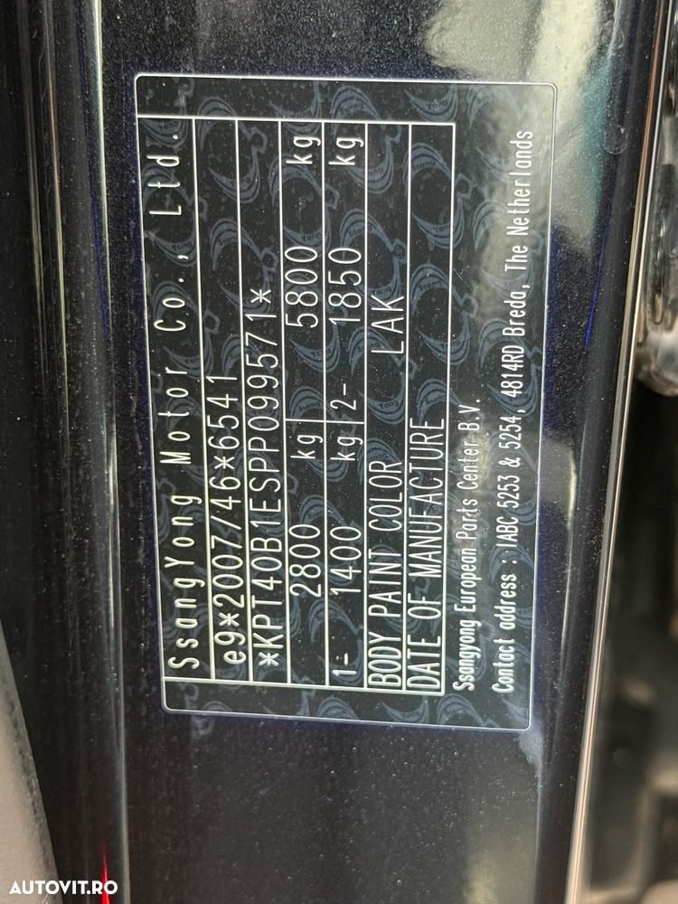 SsangYong REXTON 2.2 4WD Aut. Black - 10