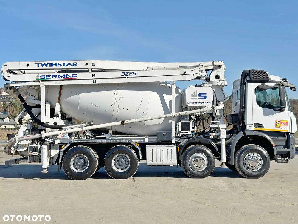 Mercedes-Benz AROCS 3743 * POMPA DO BETONU 24 m + PILOT * STAN BDB / 8x4 - 3