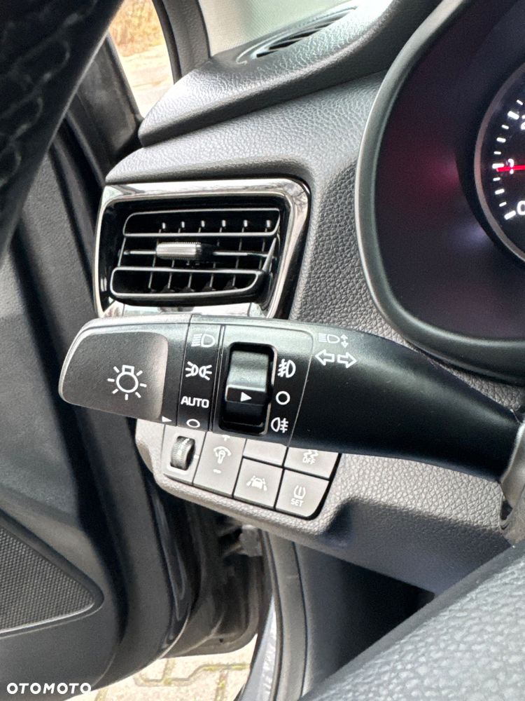 Kia Rio 1.0 T-GDI 100 Dream-Team Edition - 26