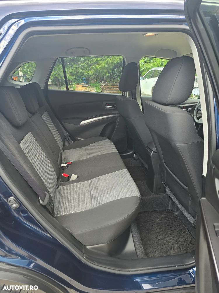 Suzuki S-Cross 1.4 Boosterjet 6AT MHEV Passion - 24