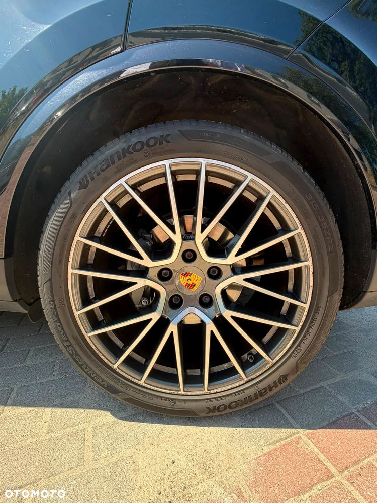 Porsche Cayenne S - 4