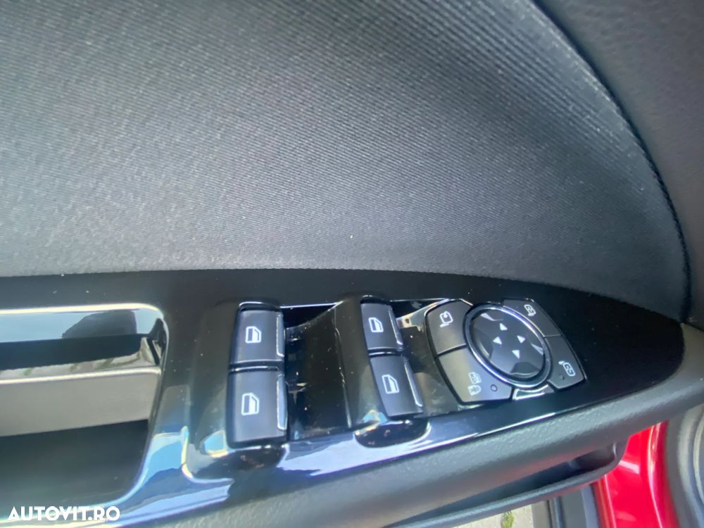 Ford Mondeo 2.0 HEV Trend - 11