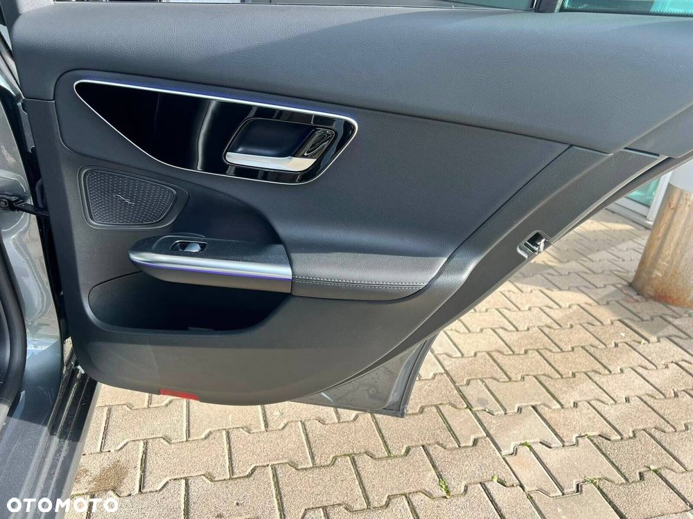 Mercedes-Benz Klasa C - 29