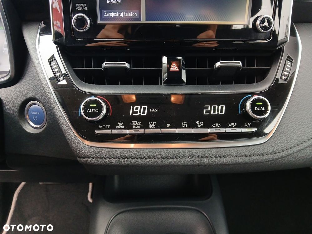 Toyota Corolla 1.8 Hybrid Comfort - 33