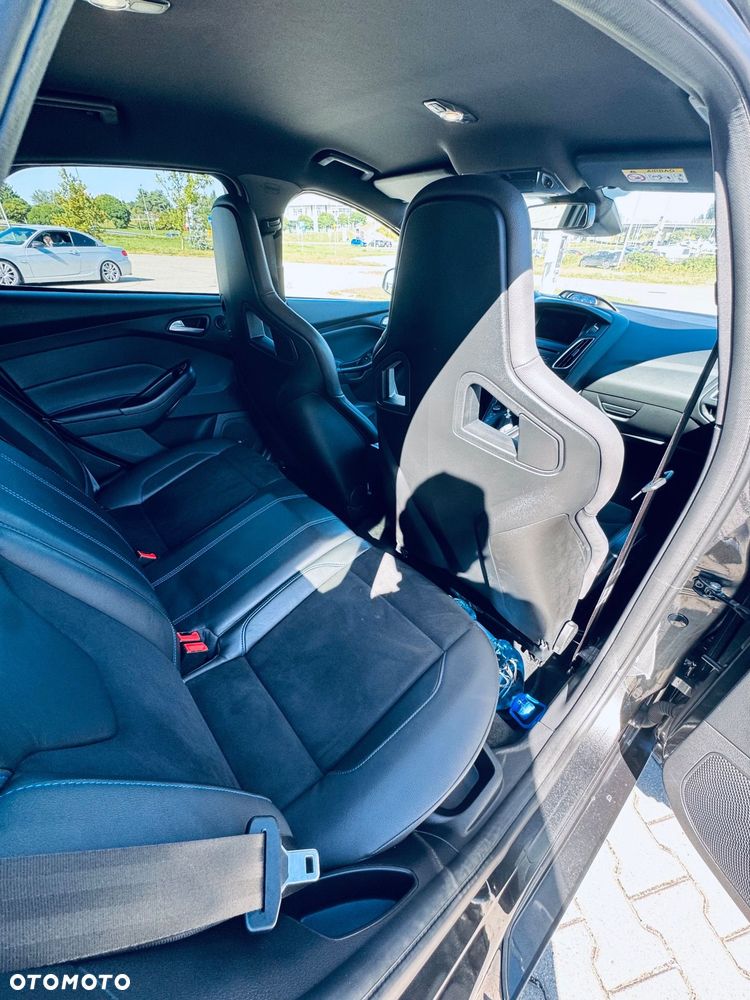 Ford Focus 2.3 EcoBoost RS - 33