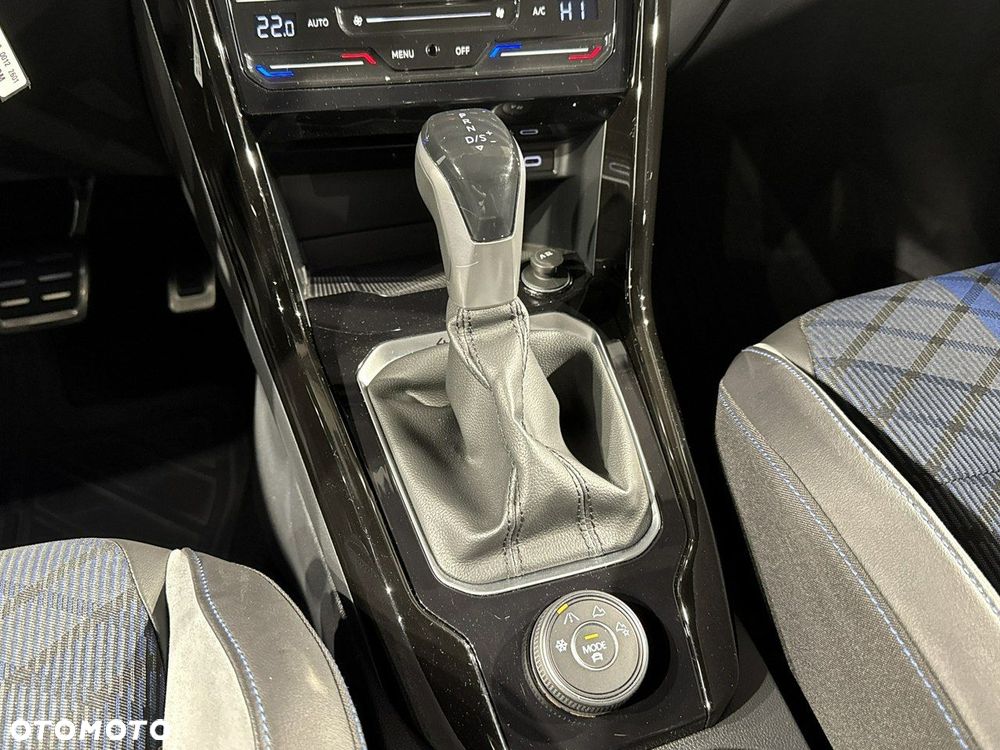 Volkswagen T-Roc - 25