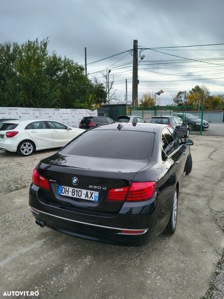 BMW Seria 5 530d Aut. Luxury Line - 11