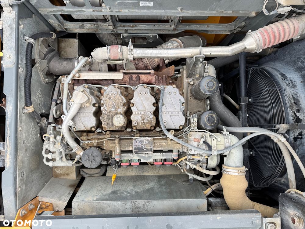 Liebherr R 936 LC - 22