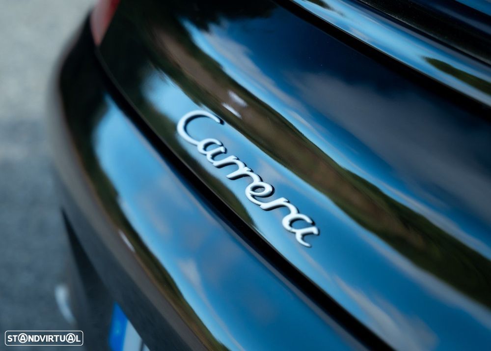 Porsche 911 (996) Carrera - 17