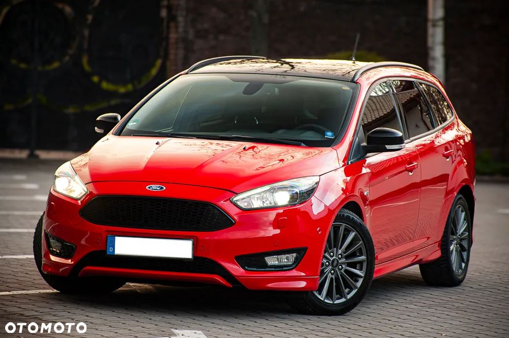 Ford Focus SW 1.5 EcoBoost S&S ST-LINE - 2