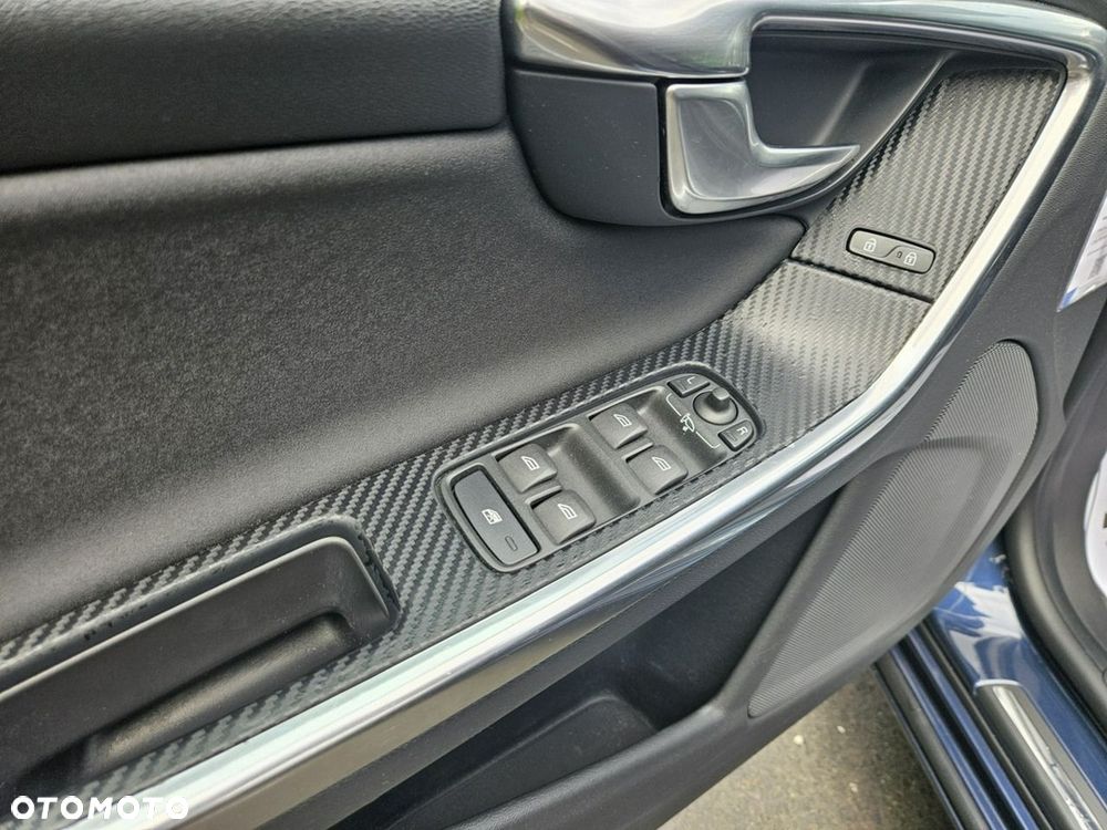 Volvo S60 D2 R-Design Momentum - 15