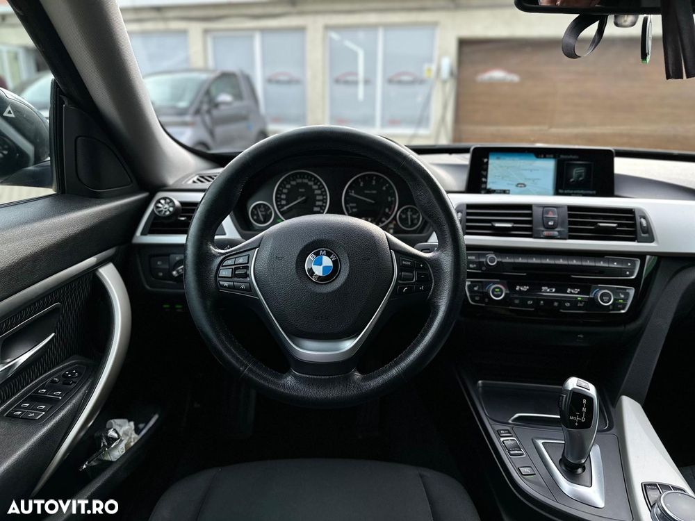 BMW Seria 3 325d Aut. Advantage - 6