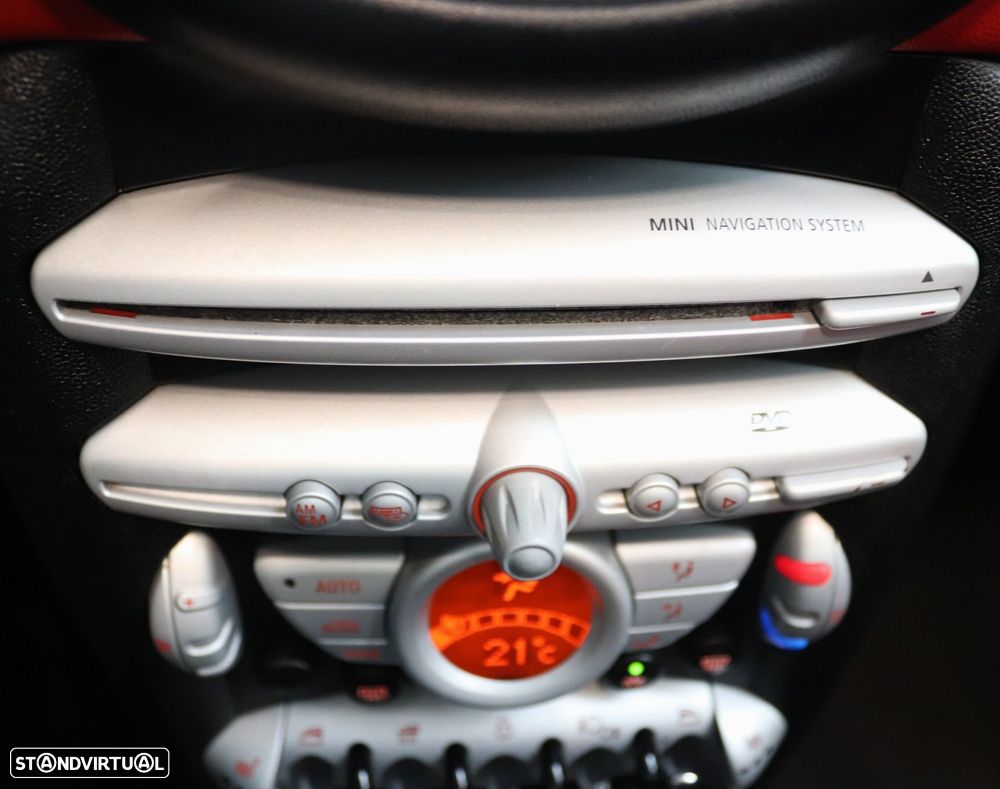 MINI Cabrio John Cooper Works - 25