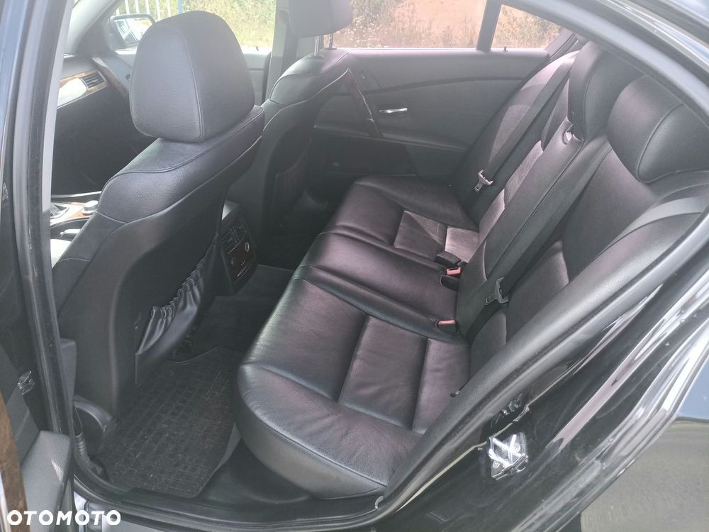 BMW Seria 5 530d - 15