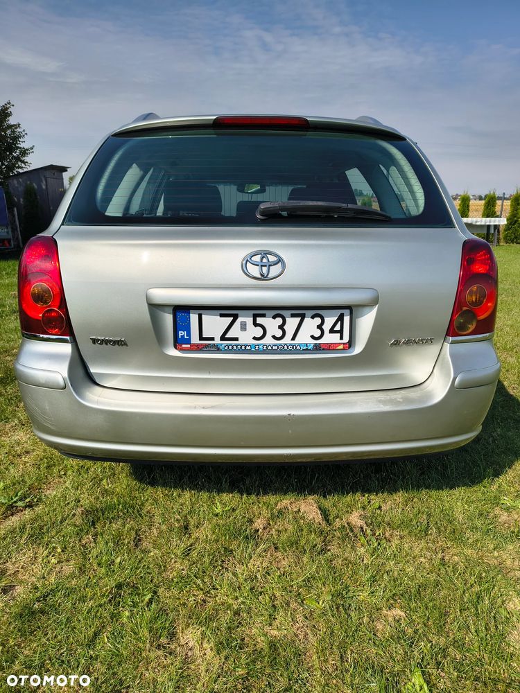 Toyota Avensis 2.0 D-4D Combi - 4