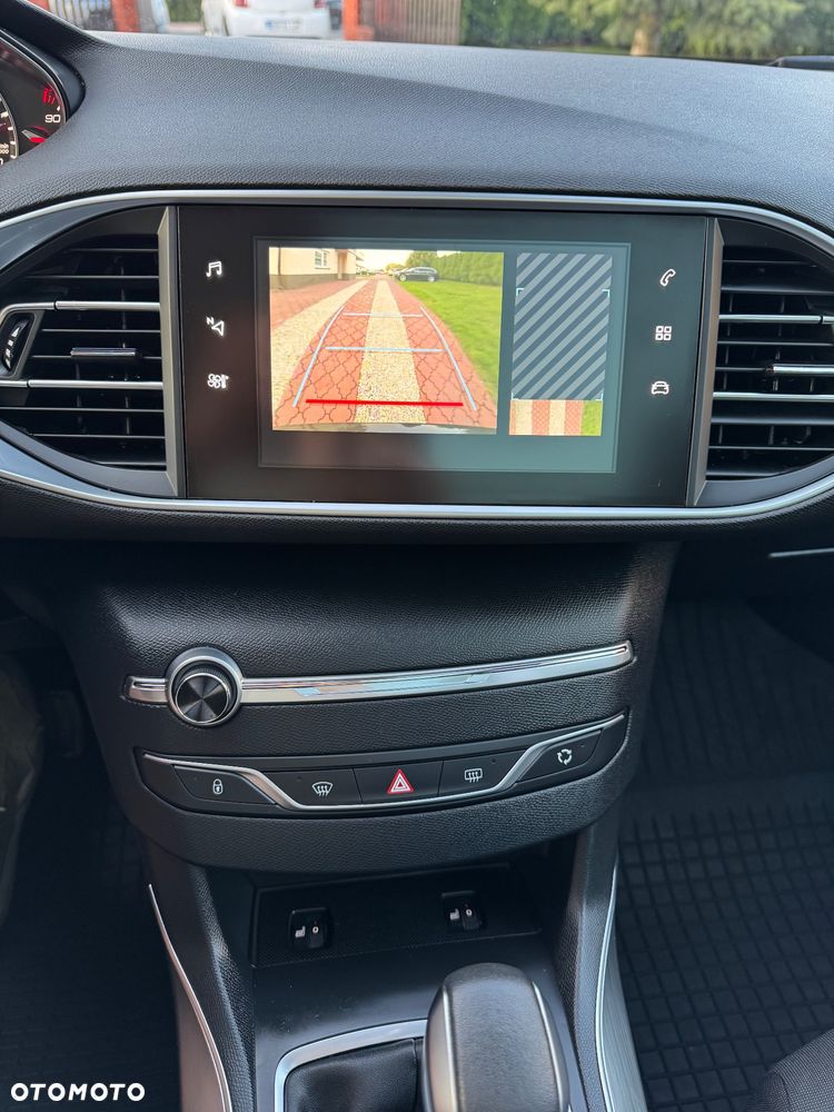 Peugeot 308 BlueHDi 150 EAT6 Stop & Start Allure - 24