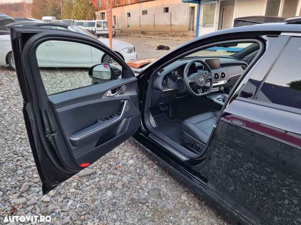 Kia Stinger 2.2 CRDI AWD GT Line - 14