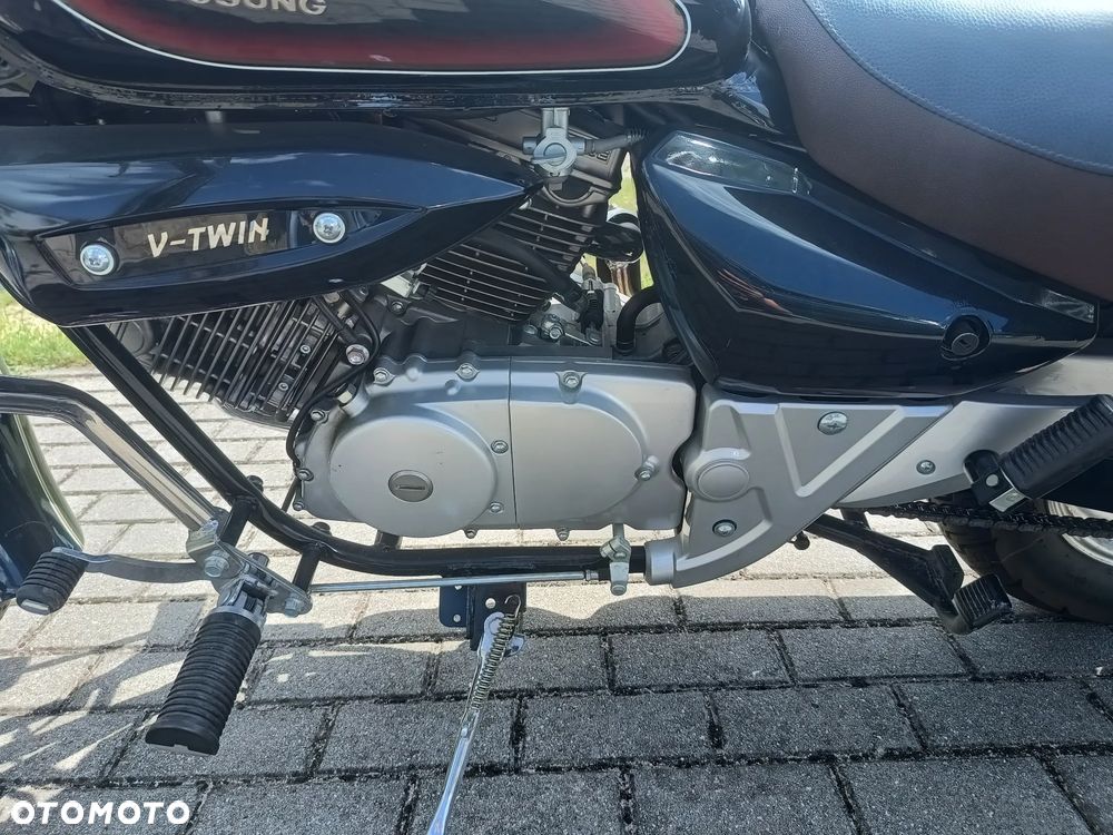 Hyosung GV - 8