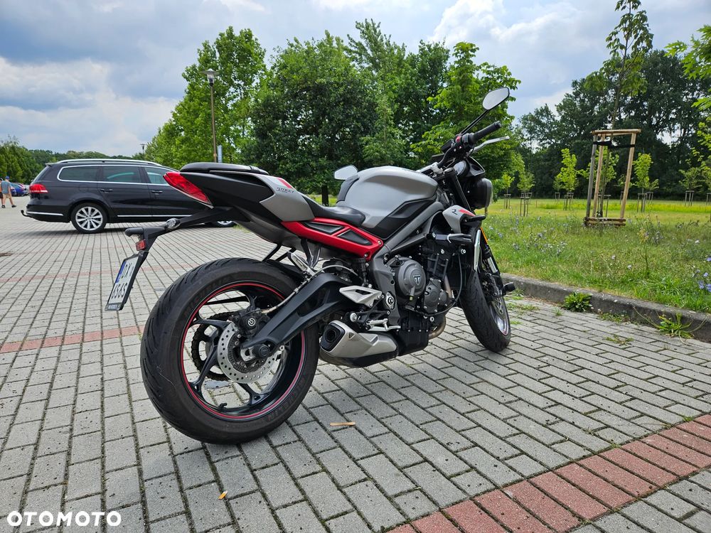 Triumph Street Triple - 5