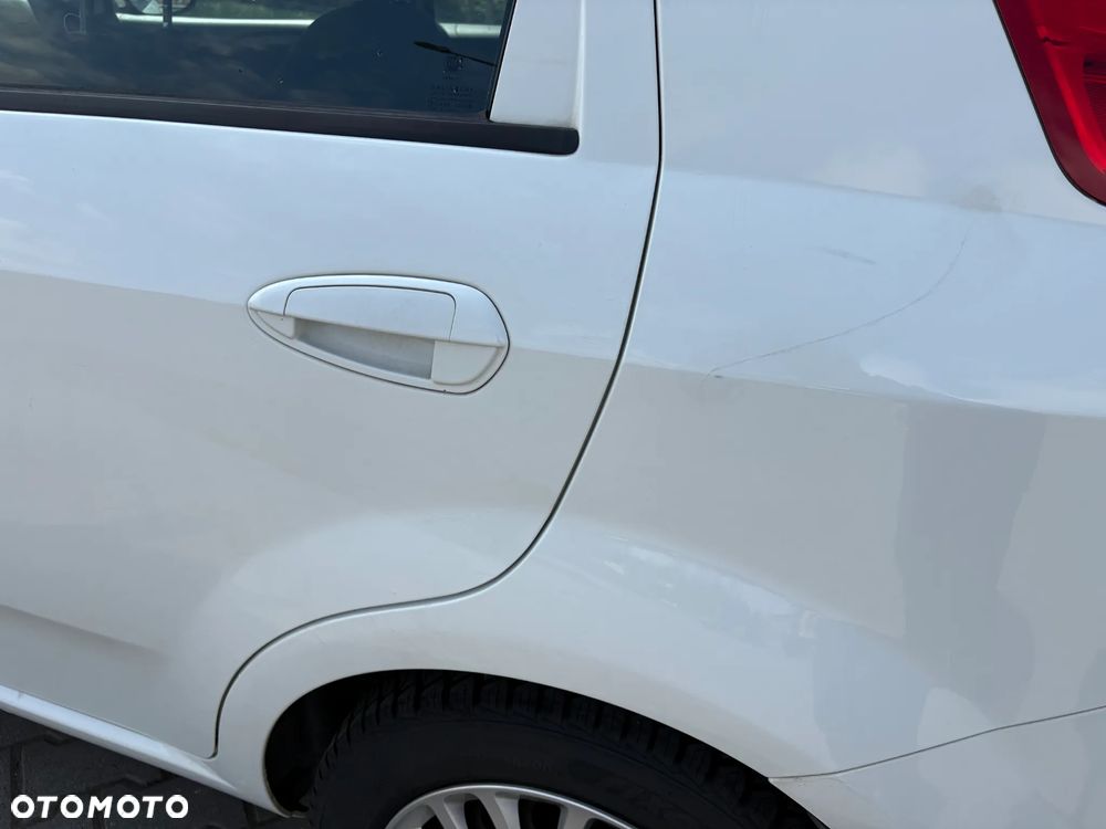 Fiat Punto 1.2 Easy - 11