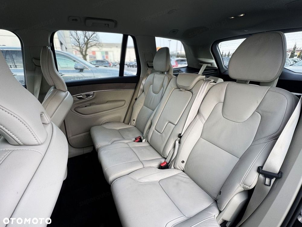 Volvo XC 90 - 10