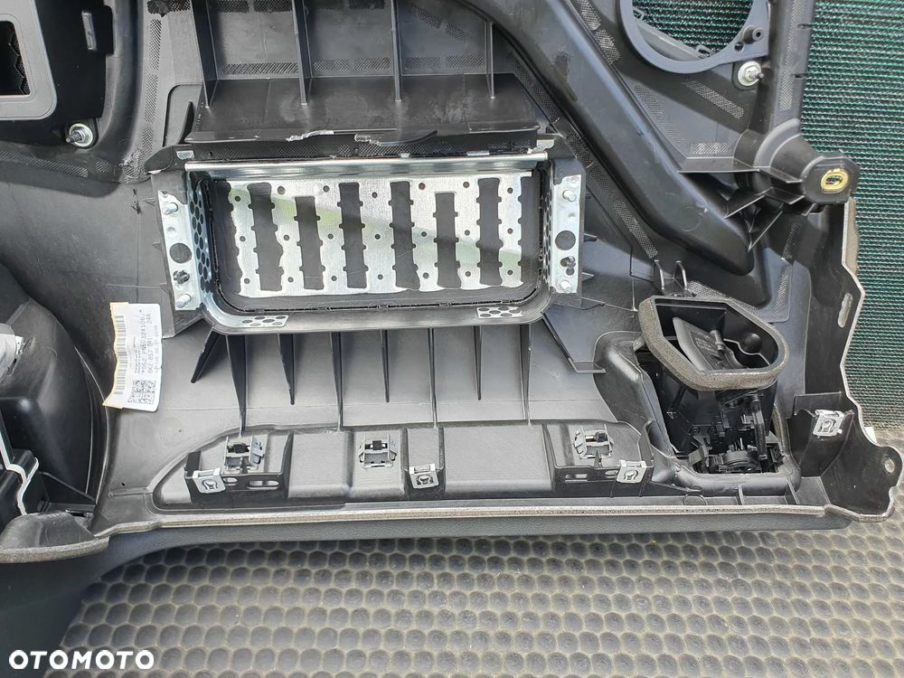 Konsola Deska rozdzielcza Kokpit AUDI A4 B8 UK Angielska - 37