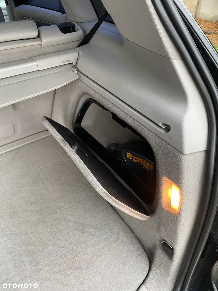 Mercedes-Benz Klasa B 200 CDI Autotronic - 16