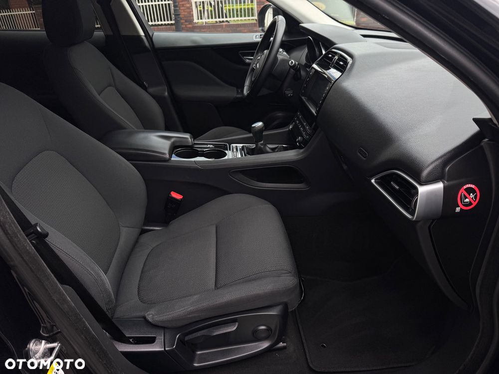 Jaguar F-Pace 20d AWD R-Sport - 21