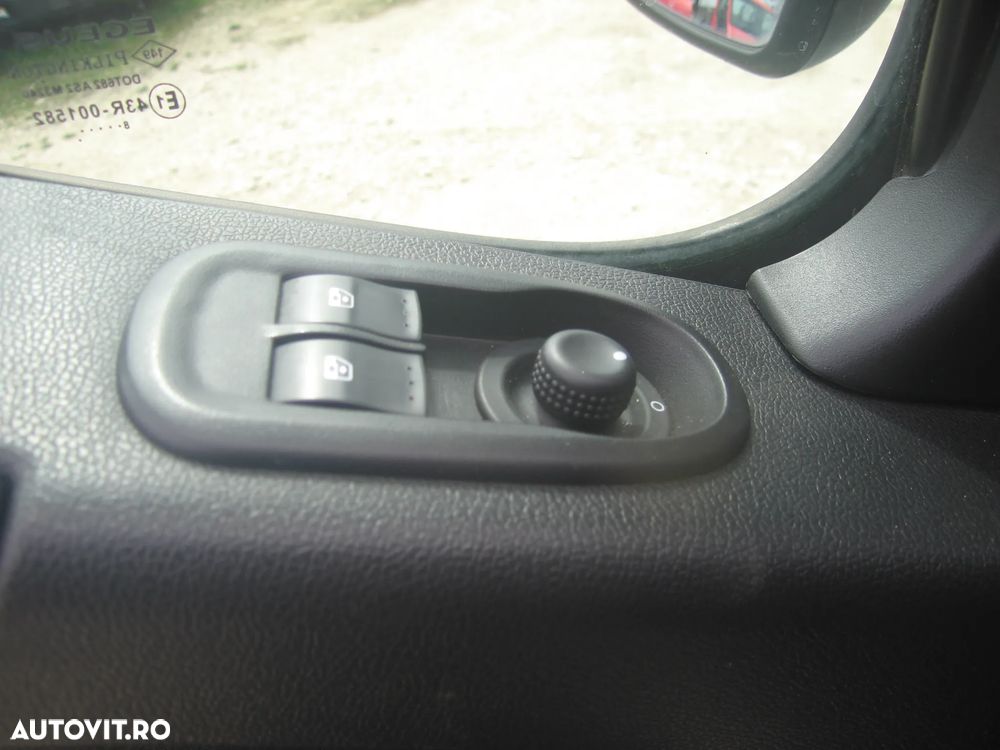 Renault MASTER , 3 LOC. BASCULABILA 3  PARTI , CLIMA . NAVIGATIE . - 11