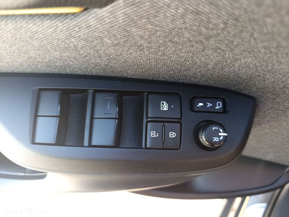 Toyota Yaris Cross Hybrid 1.5 Adventure - 33