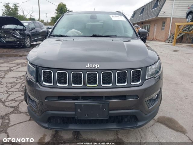 Jeep Compass - 1