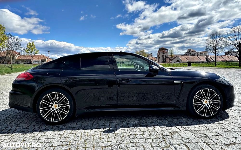 Porsche Panamera Edition - 8