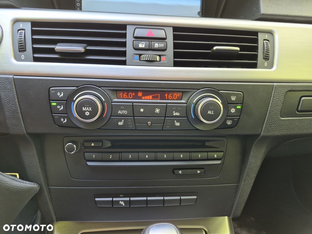 BMW Seria 3 - 25